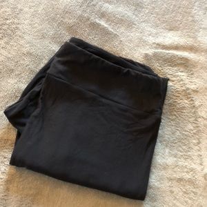 LuLaRoe black leggings, TC2